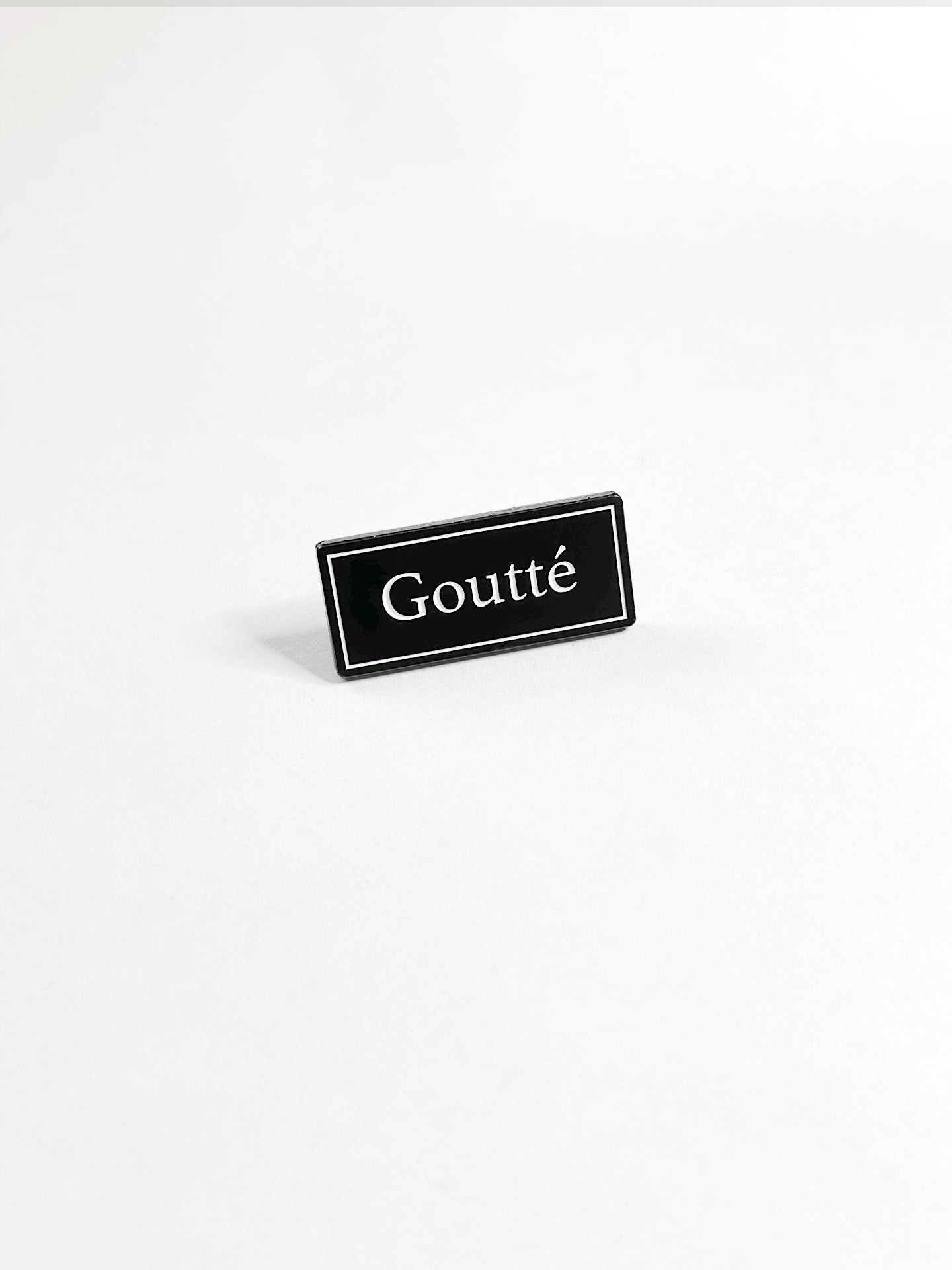 Goutté Logo Pin